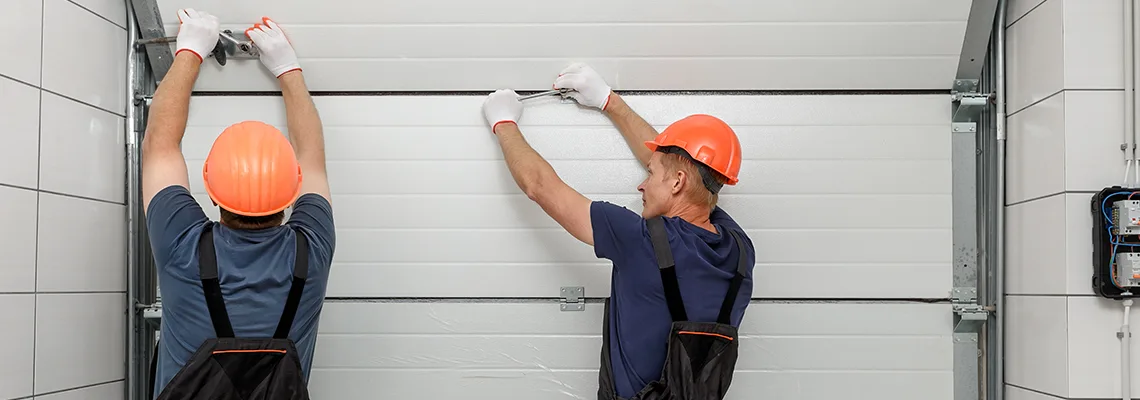 Driveway Garage Door Local Technicians in Palatine, Illinois